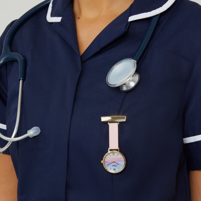 Annie Apple Nurses Taschenuhr – Meraki – Sunset Gold – Blush-Leder – 35 mm