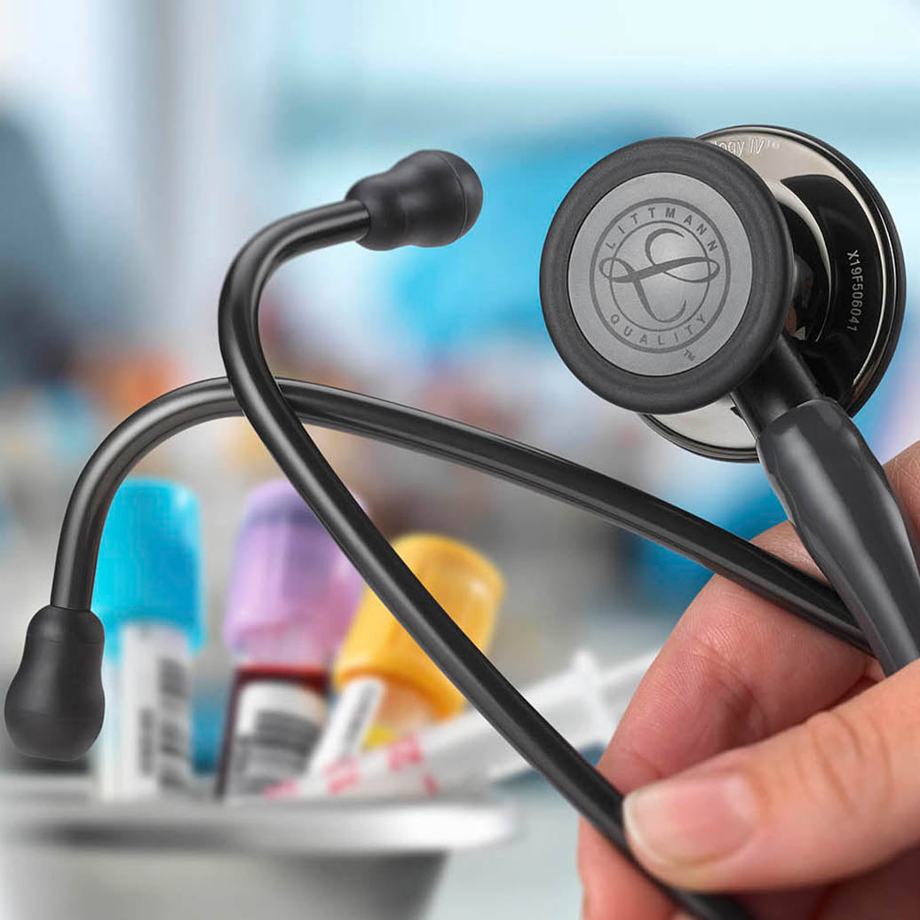 Stetoskop 3M™ Littmann® Cardiology IV™ Diagnostic, membranski nastavek črne barve, črna cev, koren in slušalke, 68,5 cm, 6163